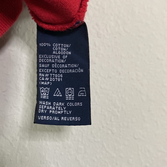 Men’s Tommy Hilfiger 100% Cotton Red V Neck Short Sleeve Shirt - Picture 8 of 8